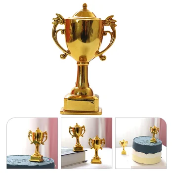 8 Vnt. Ornamentu Plastiko Trofėjus Modelis Futbolo Apdovanojimai ir Prizai Miniatiūriniai Žaislas Vaikams Šalies Prekių Vaikas
